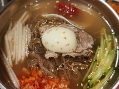 -青瓦炭韩潮烤肉(花园道店)