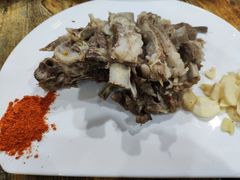 -壹阁胡羊焖饼(特色小吃街店)