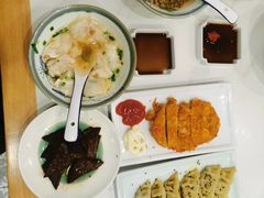 -财兜兜大黄山小馄饨