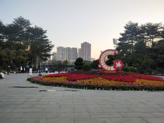 -英雄广场