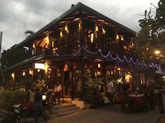 -Dash Teak House