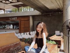 -ROAST coffee & eatery