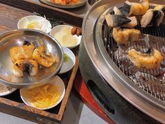 -围炉肉舍•炭烤活鳗•丹东海鲜烤肉(步行街店)