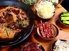 -黄潇洒老火锅(九眼桥宏济巷店)