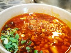 -肖肖酸萝卜鱼火锅(总店)