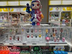 -泡泡玛特POPMART(凯德大峡谷店)