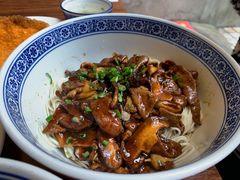 -沪西老弄堂面馆(定西路店)