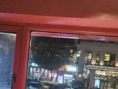 -何师傅美蛙鱼头(汉街店)