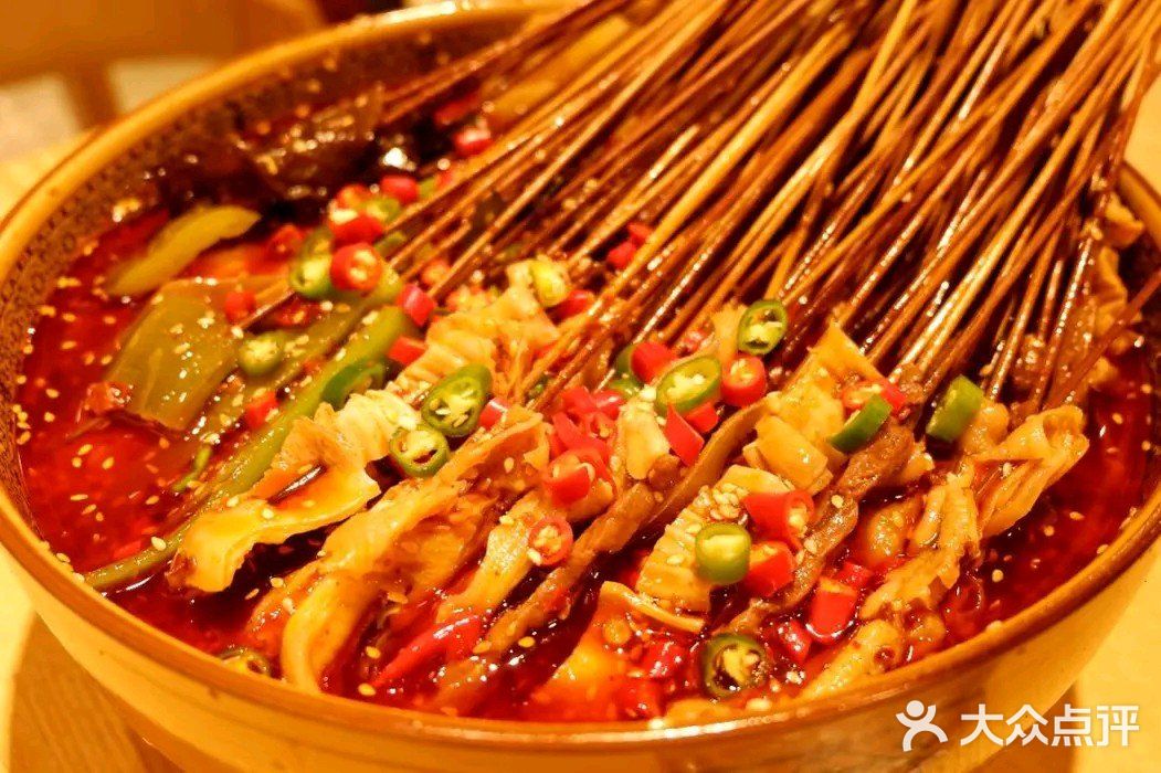 我愿称这条街为成都东站附近的美食天花板！！！