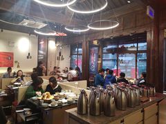 大堂-热火朝天鲜切牛肉火锅(南强街巷店)