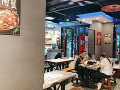 -老街烧烤大排档·地道湖北菜·龙虾馆(汉口火车站店)