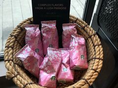 -星巴克(湖州凤凰时代广场店)
