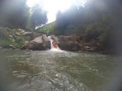 -安吉龙王山峡谷漂流