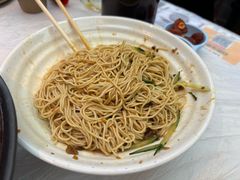 -肥肥虾庄·金牌油焖大虾(沙湖店)