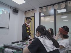-新东方成人英语学习考试·口语·商务(延安路校区)