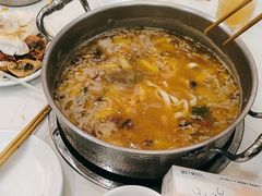 -七欣天香辣蟹火锅(无锡金太湖国际城店)