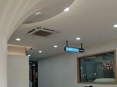 -阿荣24H宠物医院·综合型转诊中心·CT·核磁影像中心