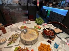 -肥仔文澳门猪骨煲(南京西路店)
