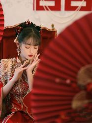 -莫小姐婚纱