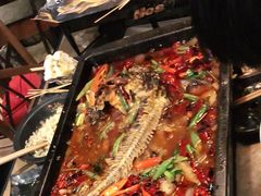 -何师烧烤Pro ·江湖川菜·小龙虾·精酿(太古里旗舰店)