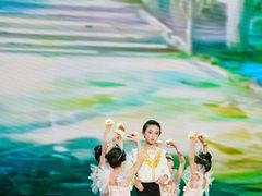 -小荧星艺校(浦东中环分校)