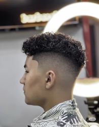 -豪帅男士理容馆