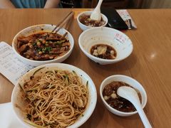 -蓉李记成都名小吃(武汉菱角湖万达店)