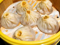 杭州蟹黄小笼包-老头儿油爆虾·知味杭州(爱琴海购物中心)