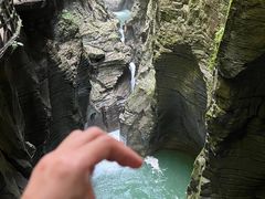 -蝶舞清江·恩施地心谷景区