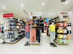 -优衣库(上海金桥国际商业广场店)