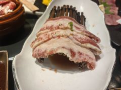 -山川小町·极番烧肉(新地假日广场店)