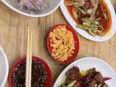 -雷祖芳老妈蹄花店