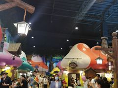 -蓝精灵乐园·世茂精灵之城主题乐园