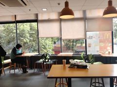 -麦当劳(伟城广场店)