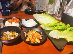 -肉甲韩国木炭烤肉(新壹街1店)
