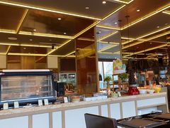 -大中华希尔顿酒店-念自助餐·嗨啤·小龙虾