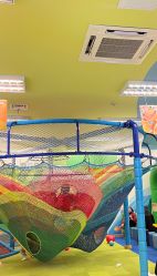 -莫莉幻想儿童乐园(武汉经开永旺店)