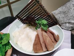 -红鼎豆捞·非遗鲍皇汤火锅(宝丰路店)