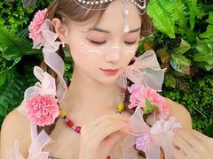 -贺加贝化妆美甲培训学校