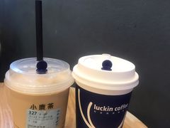 -瑞幸咖啡(东方广场中庭店)
