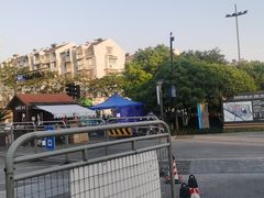 -三锐体育游泳中心