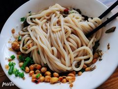 -牛八宝桂林米粉(八里庄店)