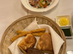 -塞纳河法国餐厅(意式风情街店)