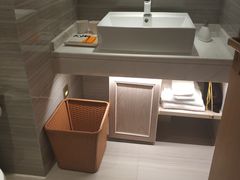 -凯里亚德酒店(深圳北站大浪商业中心店)