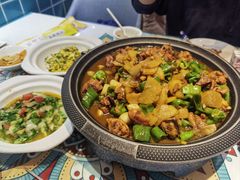 -楼兰古丽·新疆拌面·清真(华阳城店)