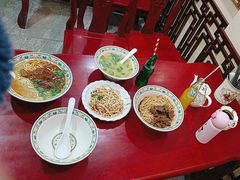 -金杨拉面王小吃面馆·牛三宝面·红烧牛肉粉