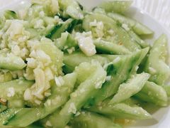 蒜泥黄瓜-东吴霸王兔(松青路店)