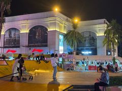 -观澜湖新城运动奥莱区