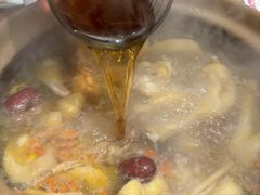 -邹开喜·炭炉鸡煲·海鲜火锅(虹口足球场店)
