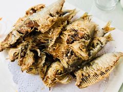 干炸青鱼皮-百味饺子城•海鲜家常菜(秦皇岛店)